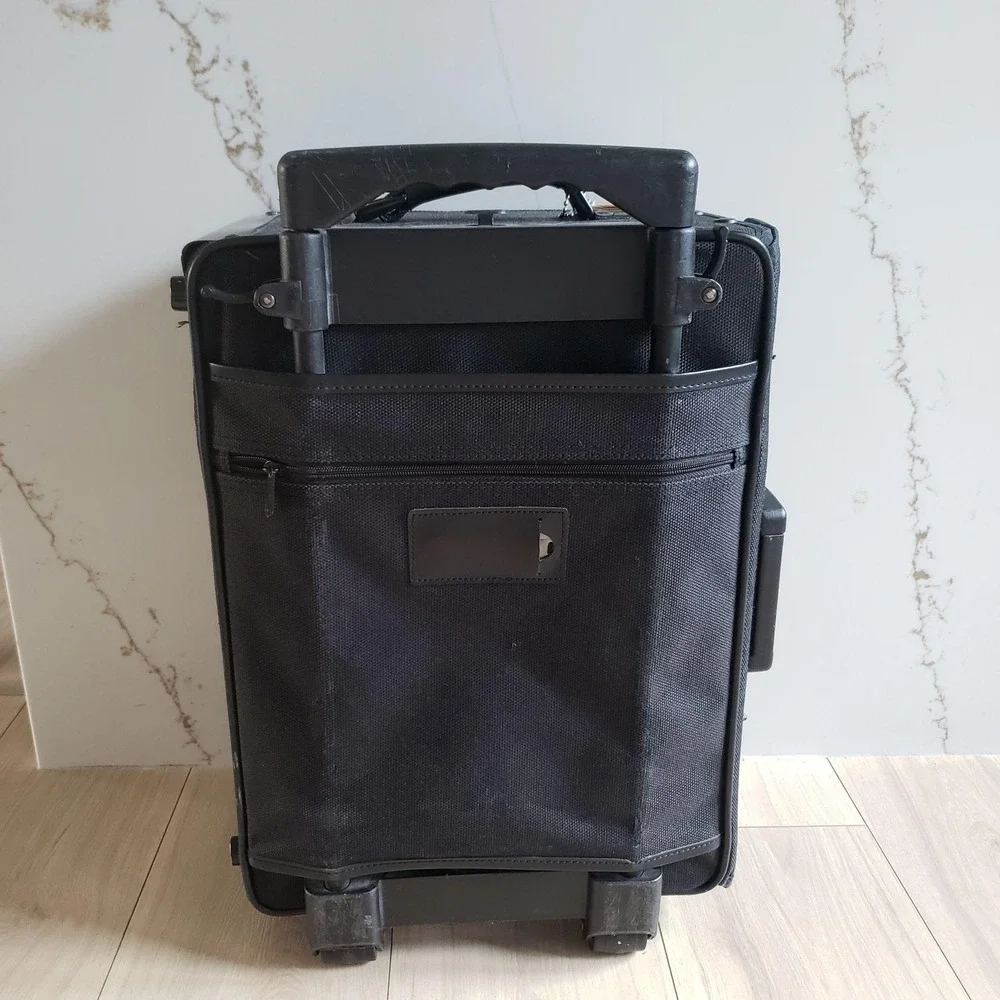 American Tourister Black 18